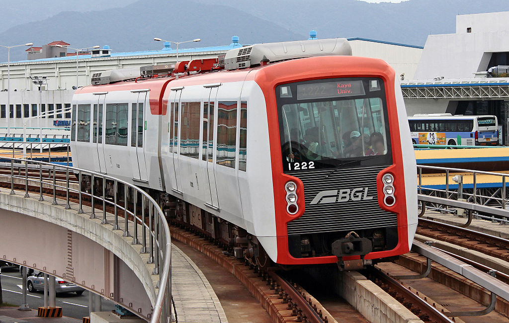 Пусан, Hyundai Rotem № 122; Пусан — Метрополитен — Busan-Gimhae Light Rail Transit (БГЛ)