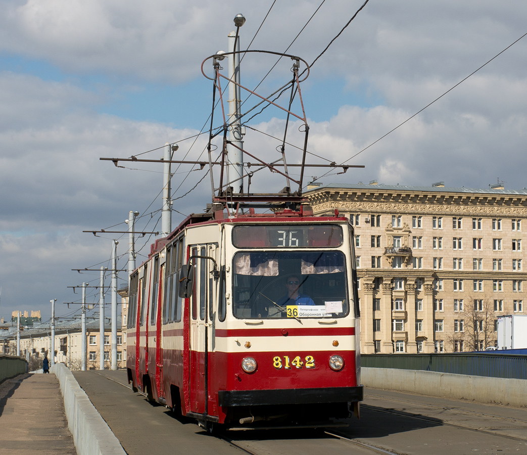 Санкт Петербург, ЛВС-86К № 8142