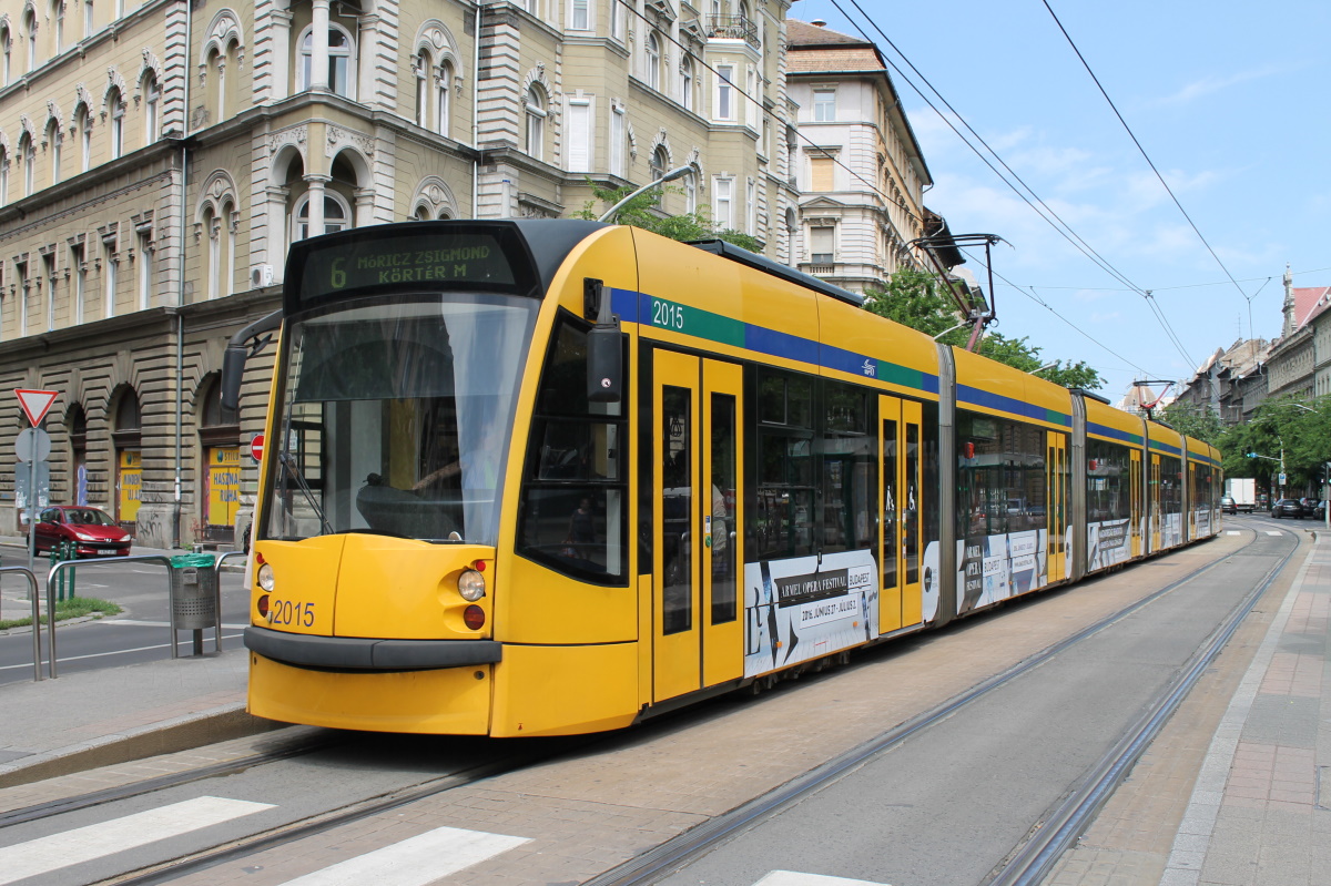 Будапешт, Siemens Combino Supra NF12B № 2015