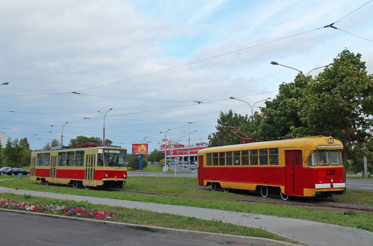 Minsk, Tatra T6B5SU N°. 001; Minsk, RVZ-6M2 N°. 432; Minsk — Terminus stations