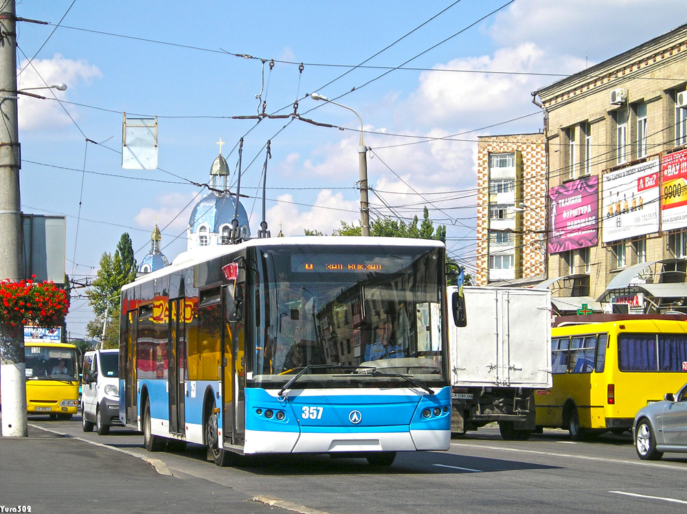Vinnyica, LAZ E183D1 — 357