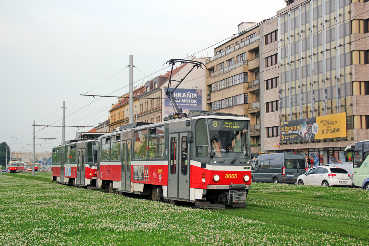 Прага, Tatra T6A5 № 8665