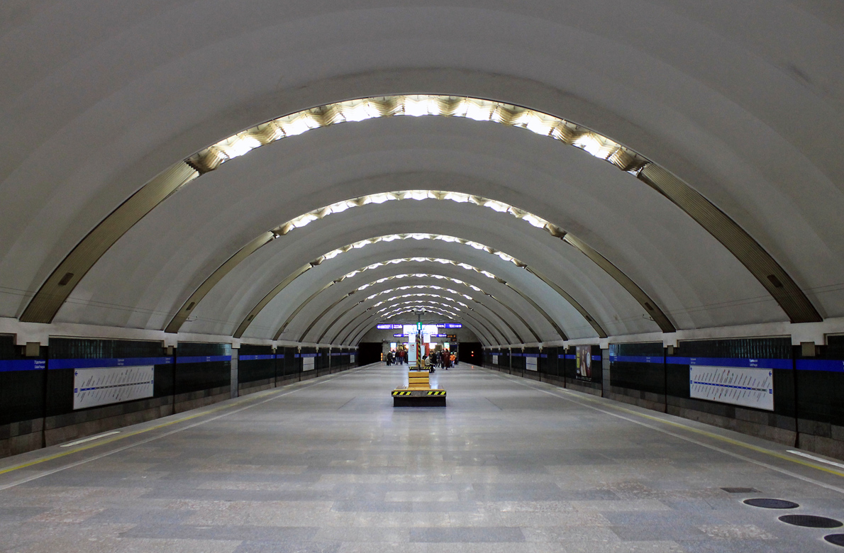 Sankt Petersburg — Metro — Line 2