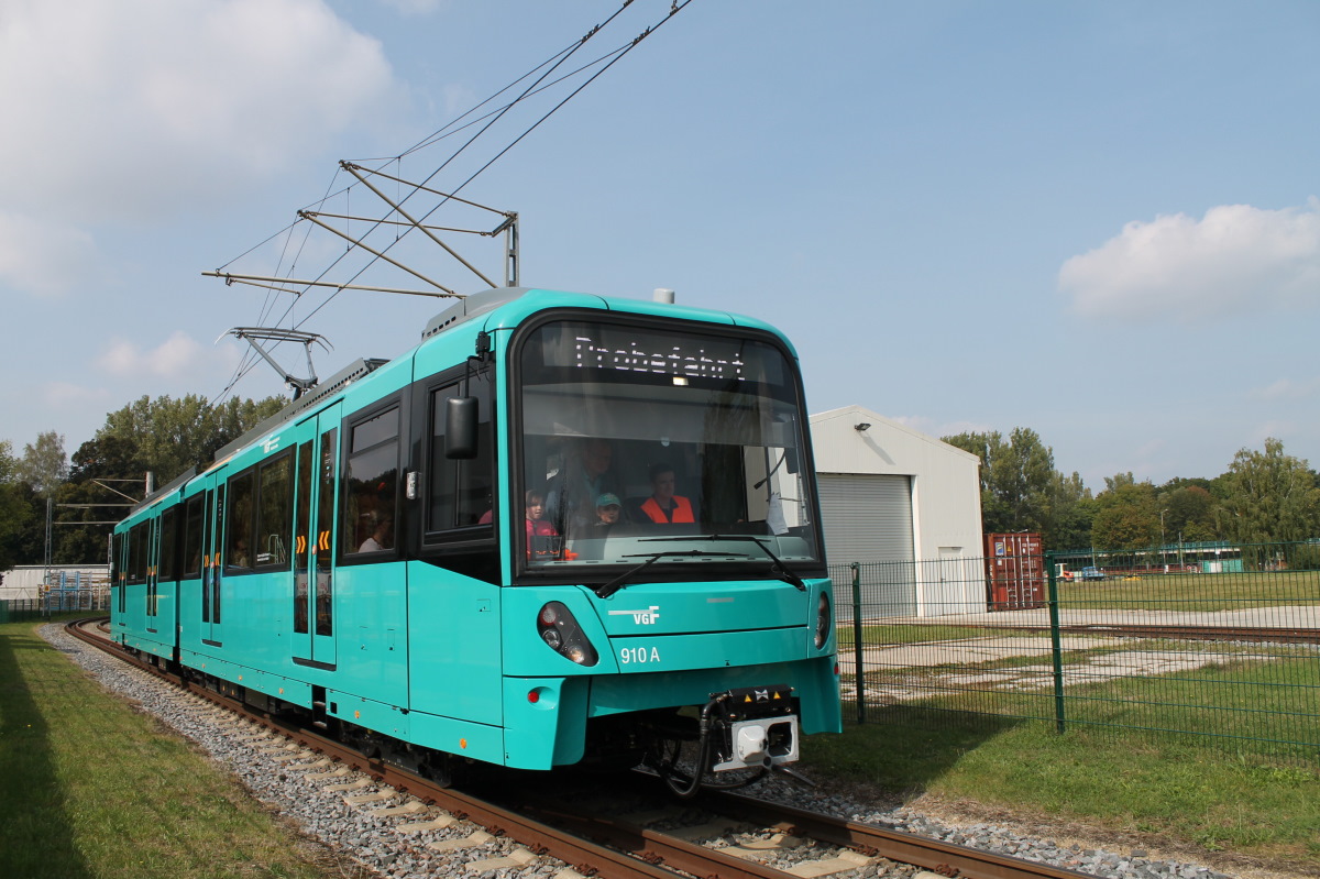 Frankfurt am Main, Bombardier Flexity Swift U5-50 Nr 910; Bautzen — Test rides of trams • Probefahrten von Straßenbahnen