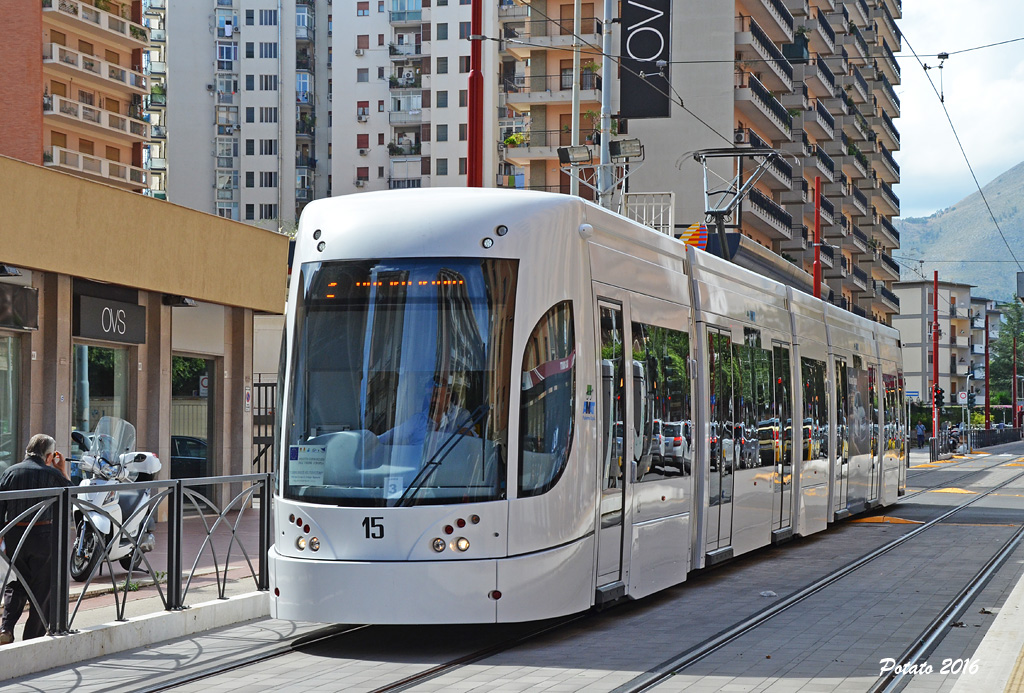 Palermo, Bombardier Flexity Outlook nr. 15