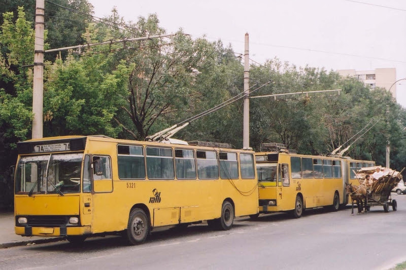 Бухарест, DAC-112E № 5321; Бухарест, DAC-117E № 7127