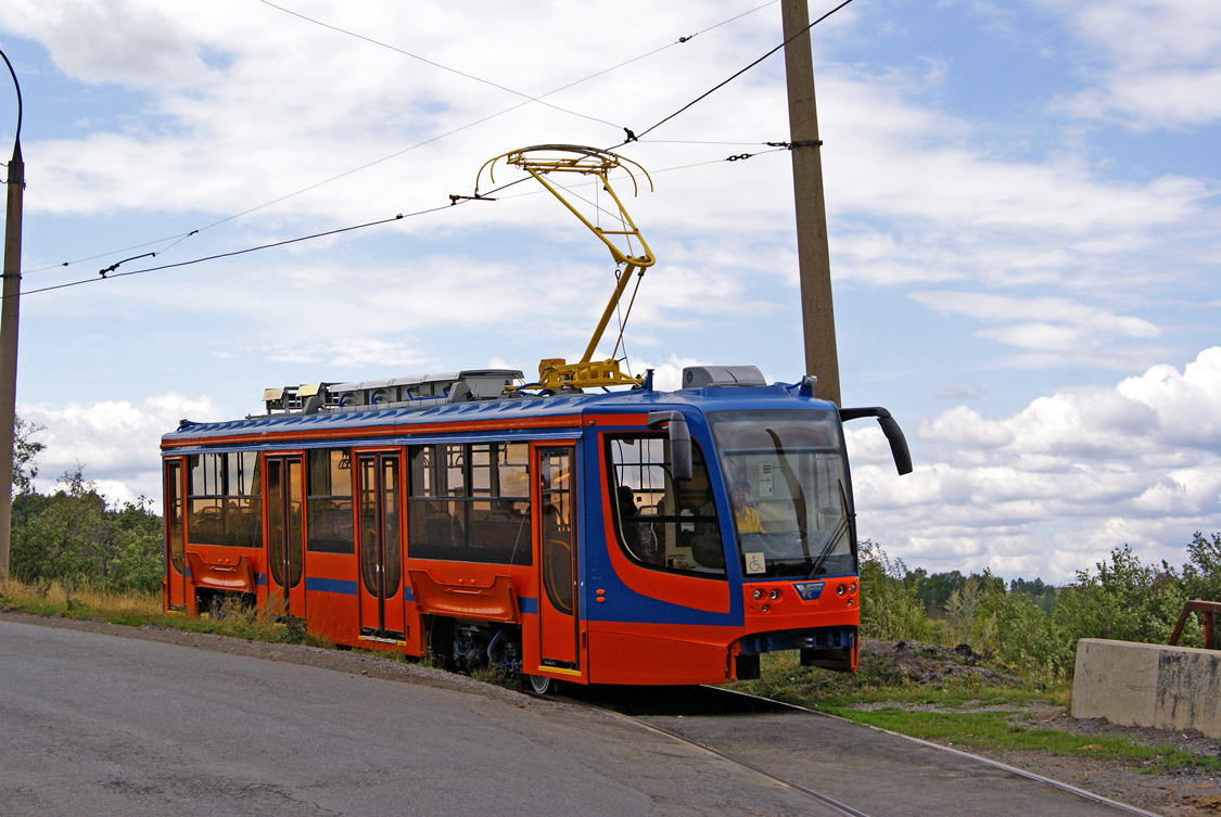 Енакиево, 71-623-02 № 203; Усть-Катав — Трамвайные вагоны для Украины