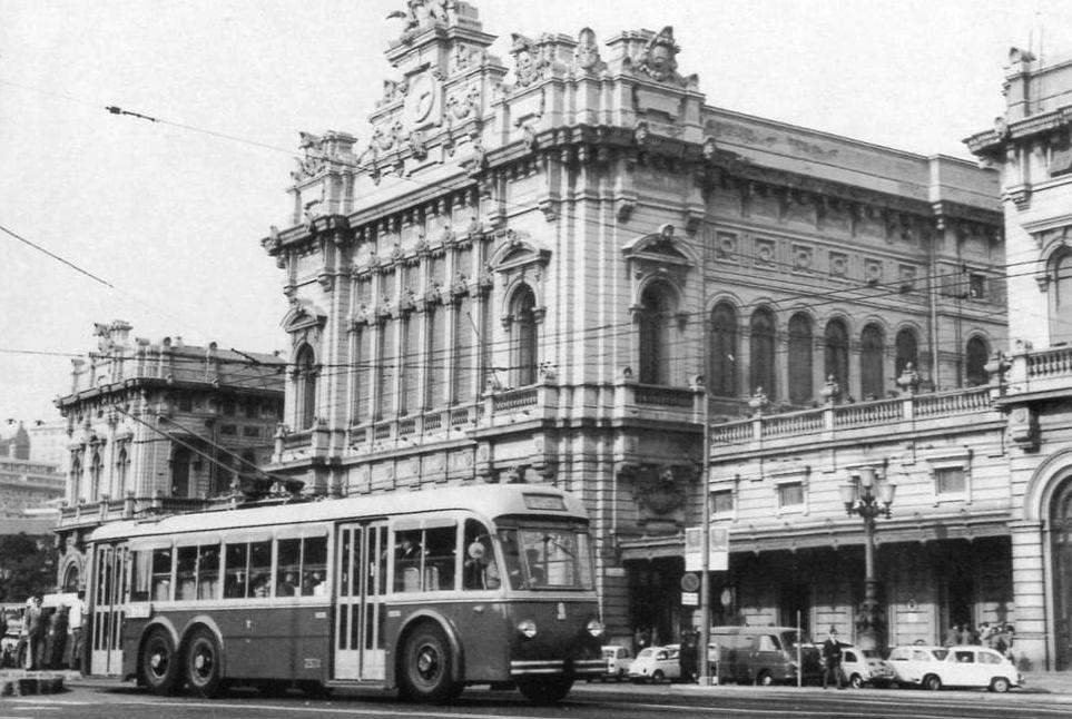 Genoa — Tramway and trolleybus — Old photos
