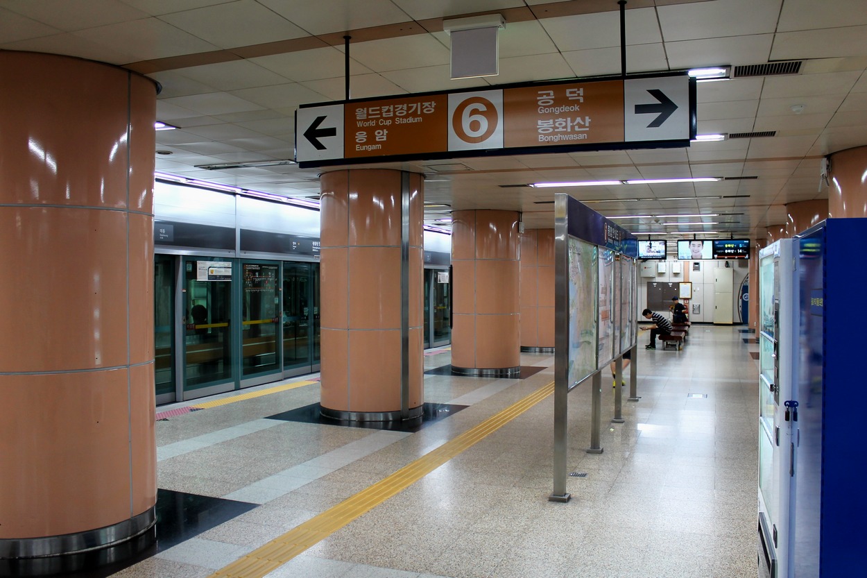 Сеульский регион — Метрополитен — Сеул — Линия 6 (서울 — 6호선)
