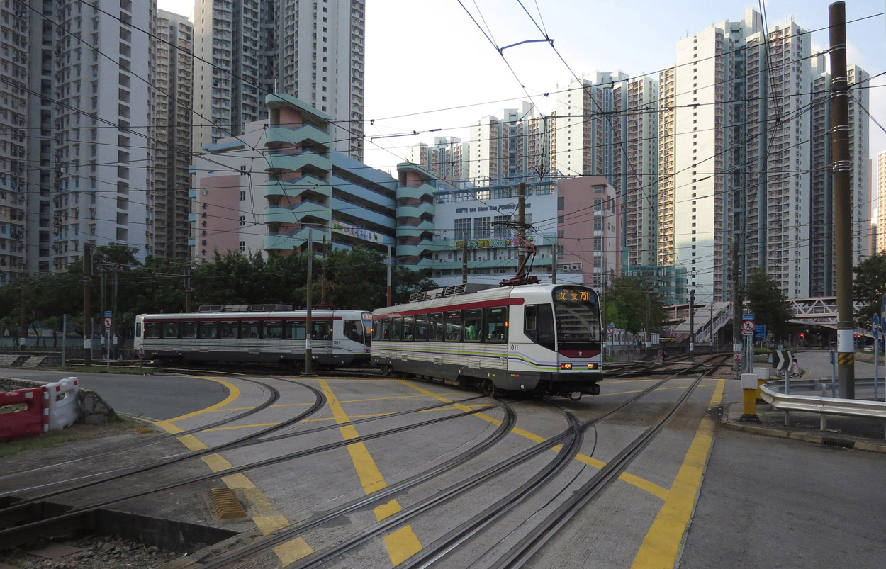 Hong Kong, Comeng Phase I LRV (mod. UGL) № 1011; Hong Kong — MTR Light Rail — Tram Lines and Infrastructure