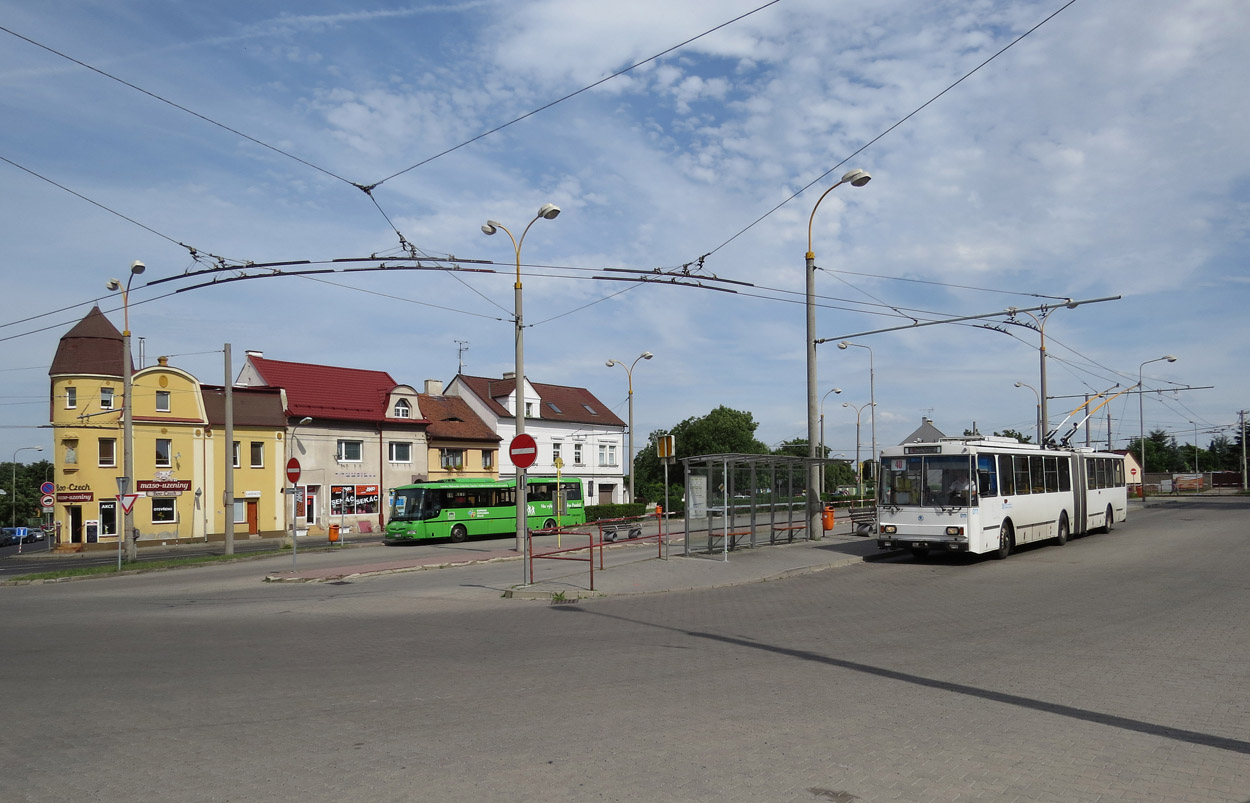Chomutov, Škoda 15Tr11/7 Nr 011; Chomutov — Trolleybus lines and infrastructure • Trolejbusové tratě a infrastruktura