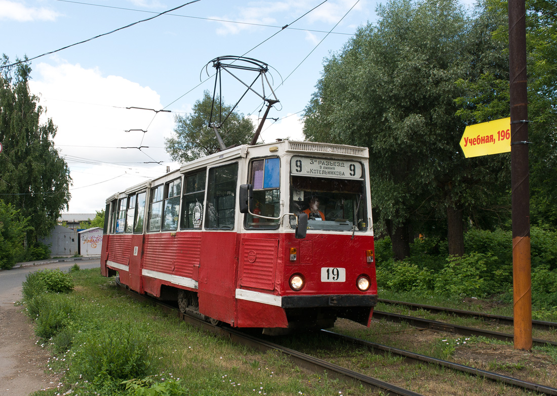 Omsk, 71-605 (KTM-5M3) č. 19