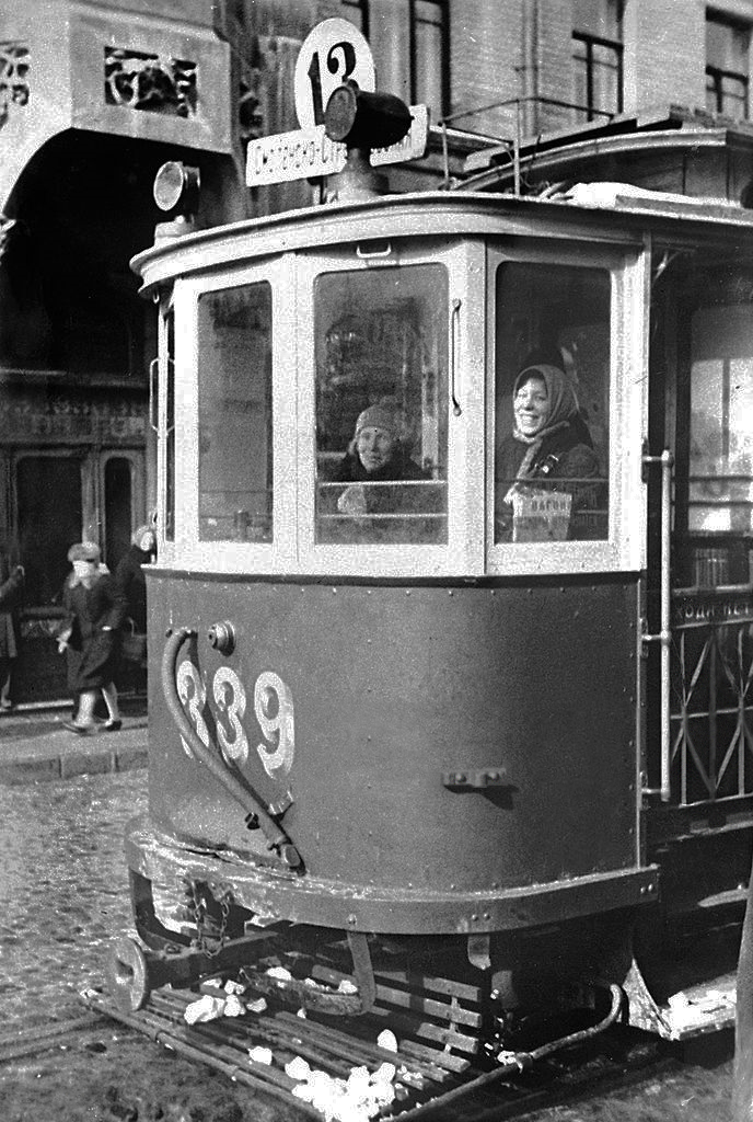Москва, Ф (Коломенский) № 339; Москва — Исторические фотографии — Трамвай и Троллейбус (1921-1945)
