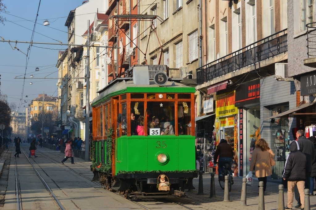 Sofia, Graz/Siemens & Halske 2-axle motor car № 35; Sofia — Christmas retro tram — December 2016