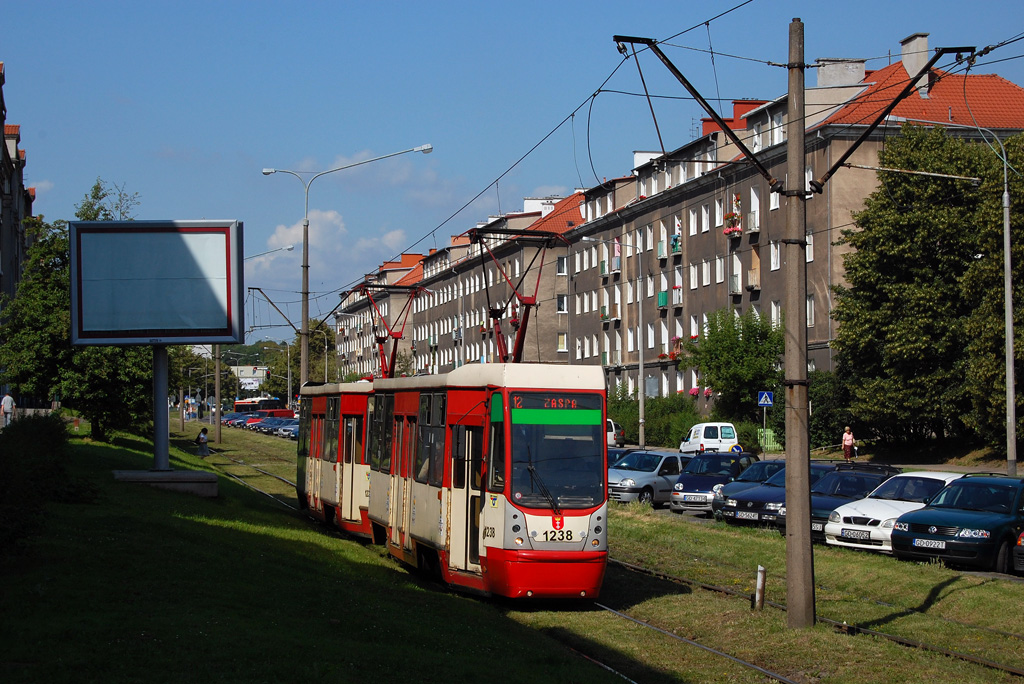 Gdaňsk, Konstal 105Na č. 1238; Gdaňsk, Konstal 105NaD č. 1232