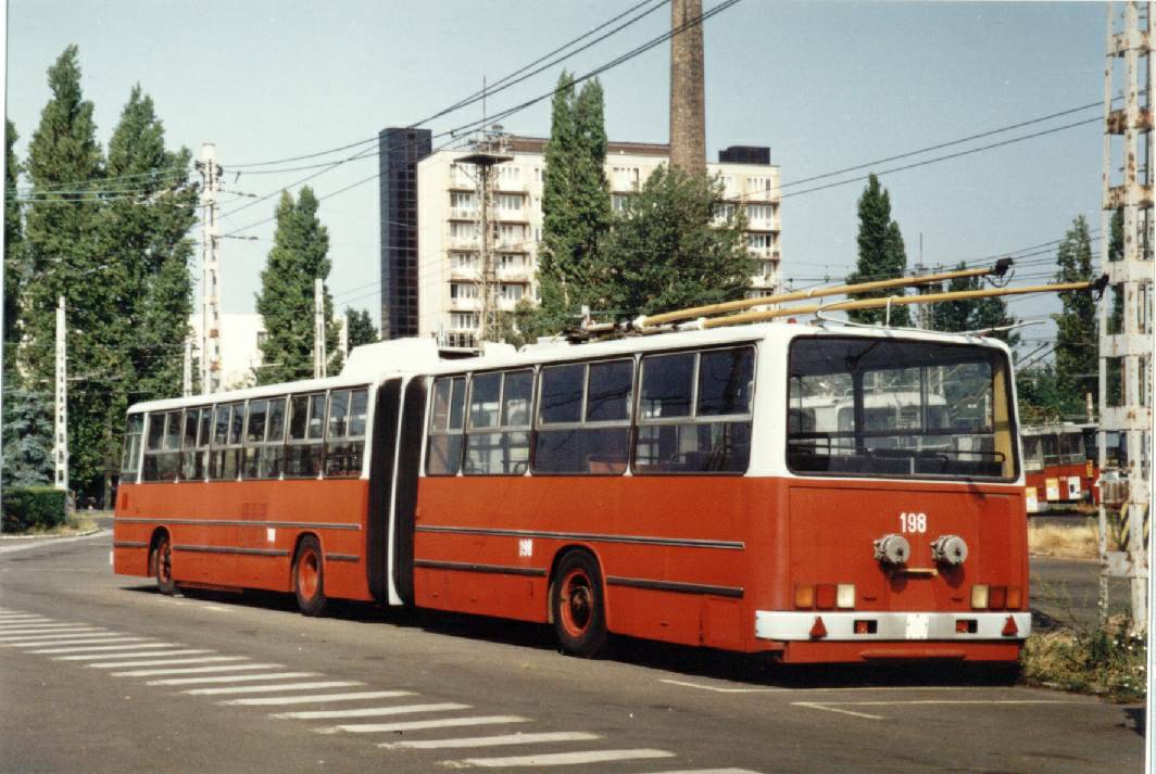 Будапешт, Ikarus 284.T1 № 198; Будапешт — Троллейбусный парк