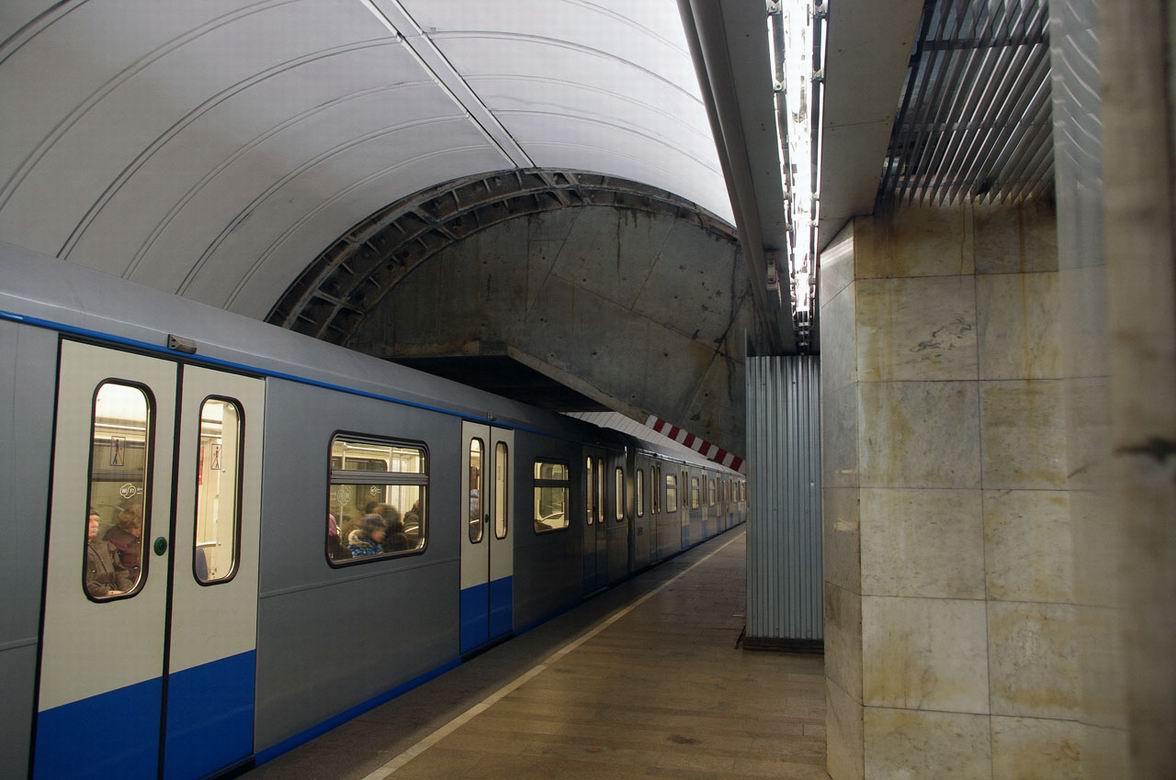 Moszkva — Metro — [10] Lublinsko-Dmitrovskaya Line; Moszkva — Metro — [9] Serpukhovsko-Timiryazevskaya Line