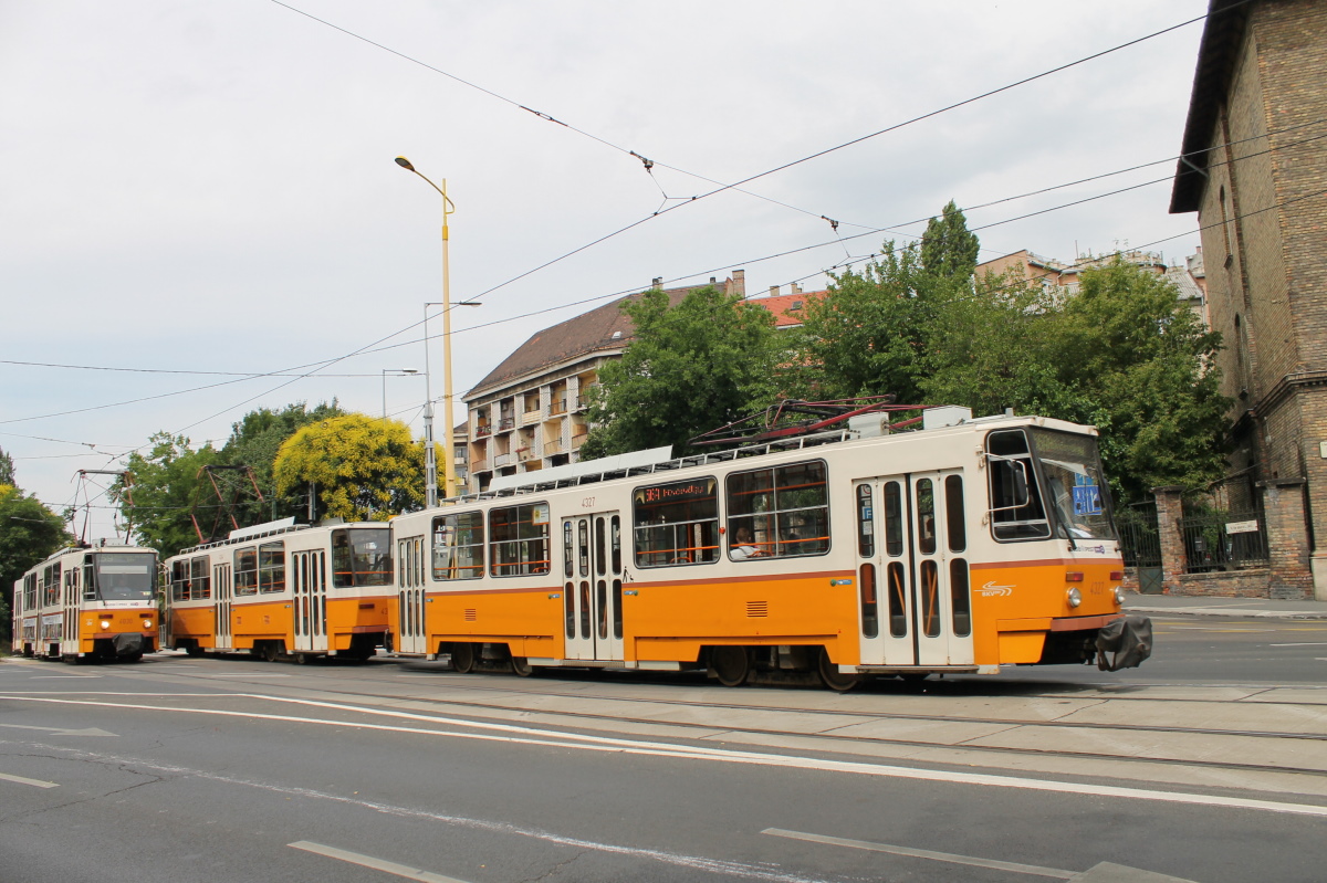 Budapešta, Tatra T5C5K2 № 4327
