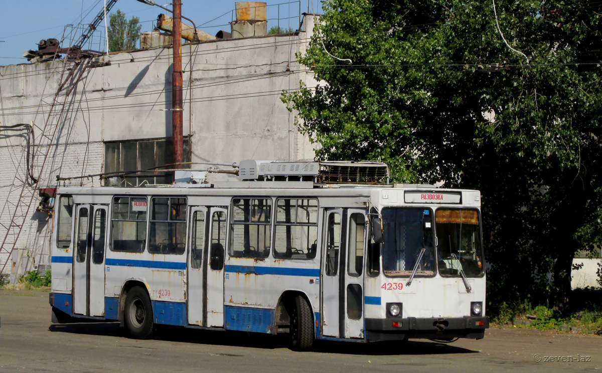 Киев, ЮМЗ Т2 № 4239