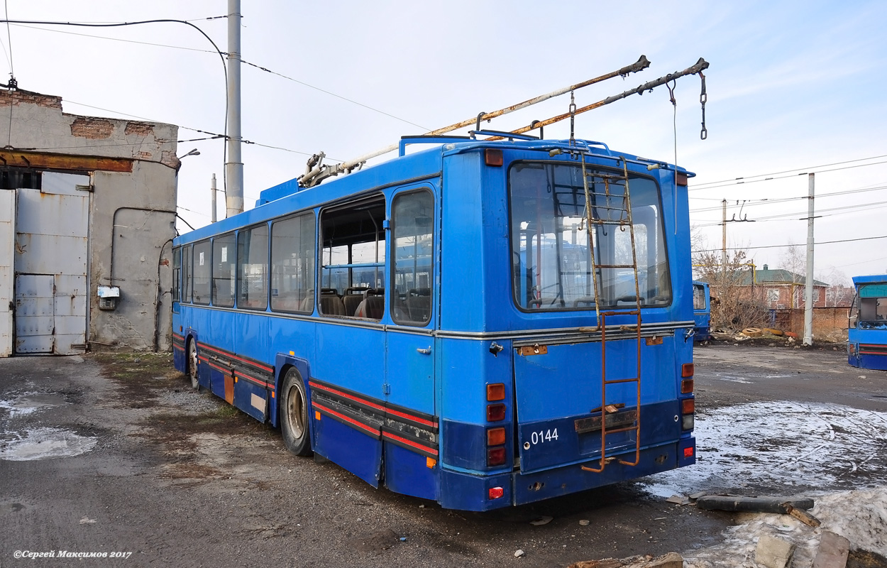 Таганрог, DAF Den Oudsten B79T-KM560 / Kiepe № 0144