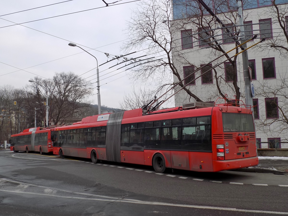 Bratislava, Škoda 31Tr SOR nr. 6867