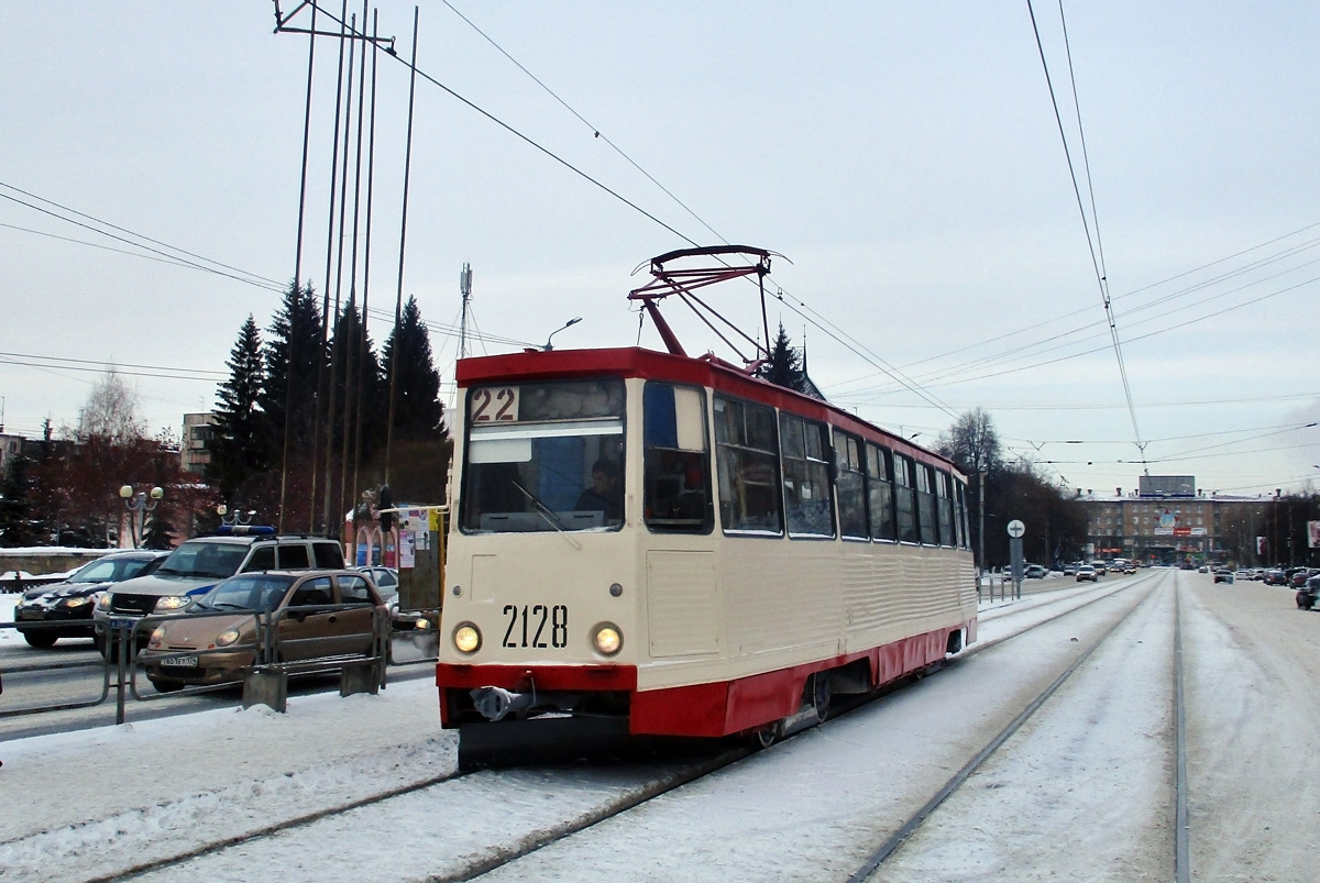 Cseljabinszk, 71-605 (KTM-5M3) — 2128