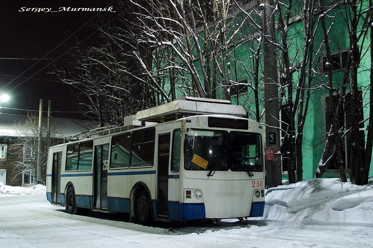 Murmansk, ZiU-682 GOH Ivanovo # 256