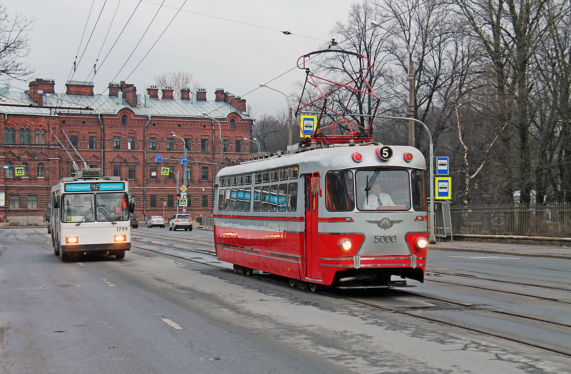 St Petersburg, VMZ-5298-23-01 nr. 1799; St Petersburg, TS-76 nr. 5000; St Petersburg — Charter ride with ТС-76 No. 5000 — 11.03.2017