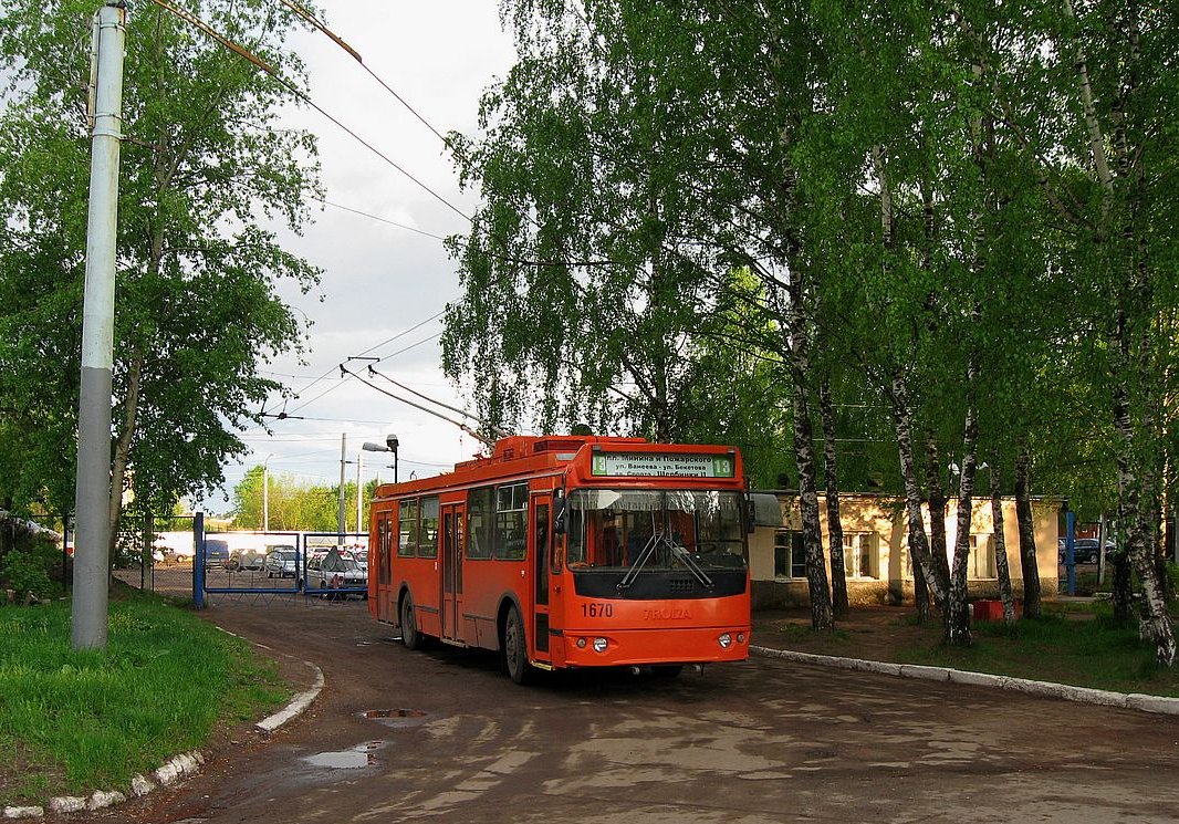 Нижни Новгород, ЗиУ-682Г-016.03 № 1670