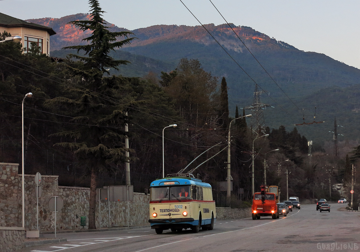 Crimean trolleybus, Škoda 9Tr10 # 5002