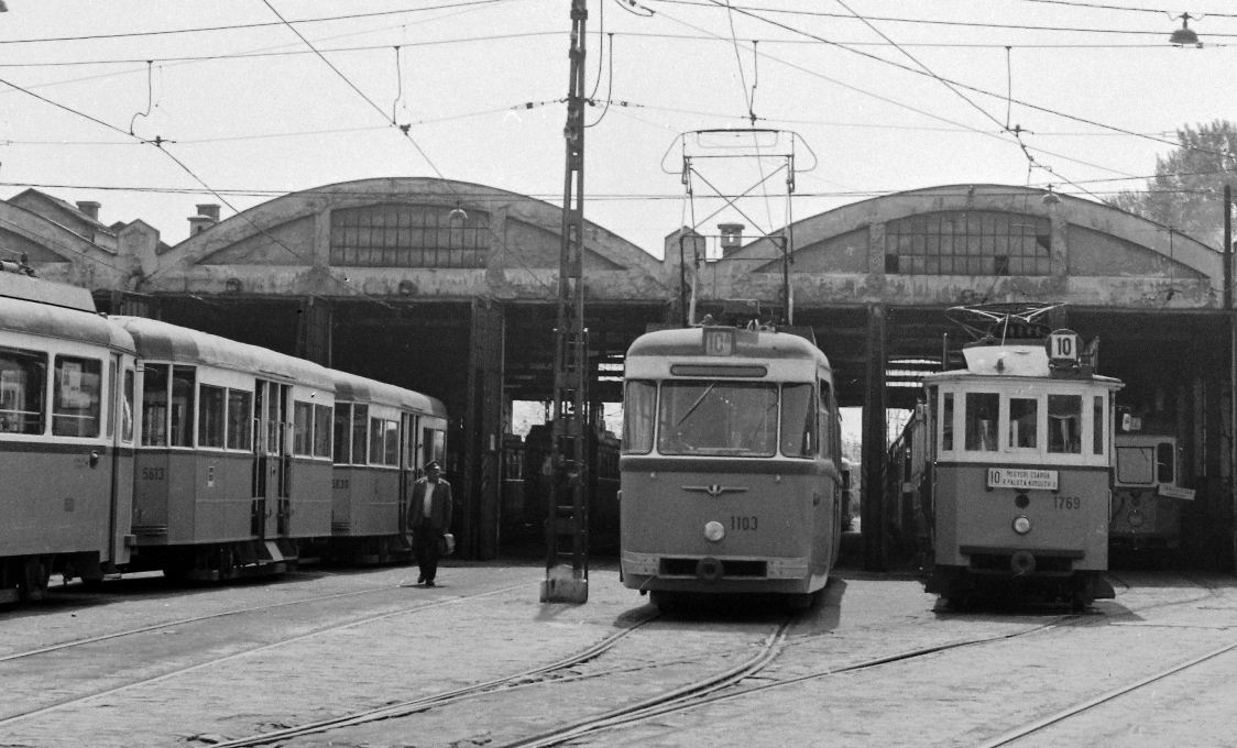 Budapešť, Ganz DP č. 5613; Budapešť, Ganz DP č. 5630; Budapešť, CSM-2 č. 1103; Budapešť, BKVT S (Schlick) č. 1769; Budapešť — Tram depots