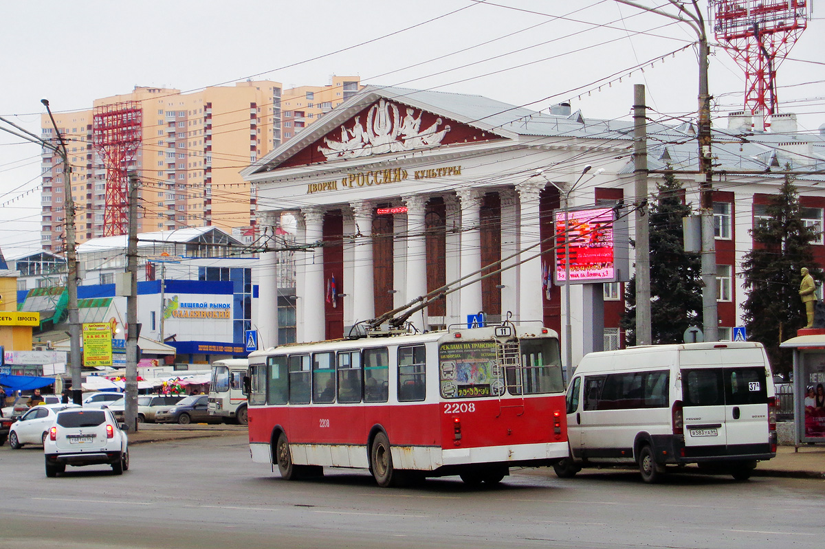 Saratov, ZiU-682G-016 (012) № 2208