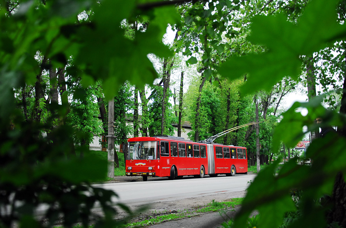 Чарнаўцы, Škoda 15Tr07/6 № 355; Чарнаўцы — Покатушки на троллейбусах Škoda 14Tr02 226 и Škoda 15Tr07/7 355, 30.04.2017.