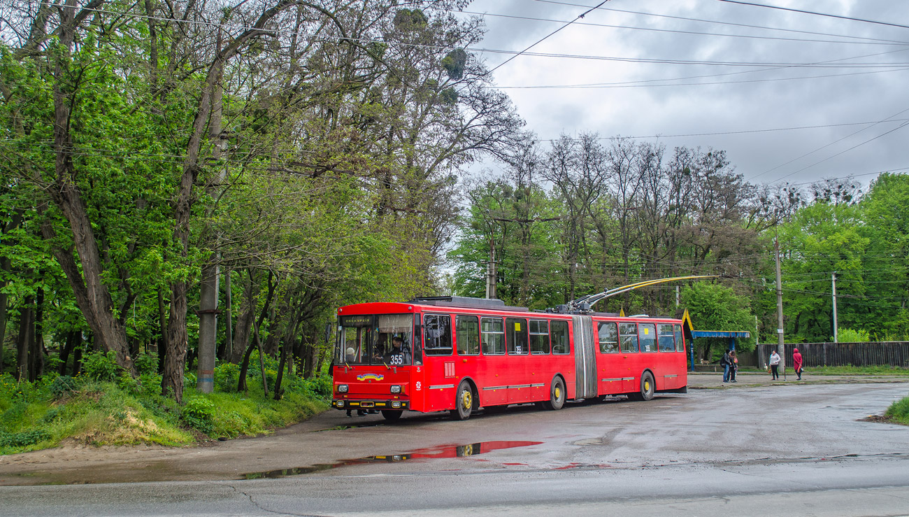 Černivciai, Škoda 15Tr07/6 nr. 355; Černivciai — Terminal stations; Černivciai — Trip to trolleybuses škoda 14tr02 226 and škoda 15tr07 / 7 355, 30.04.2017.