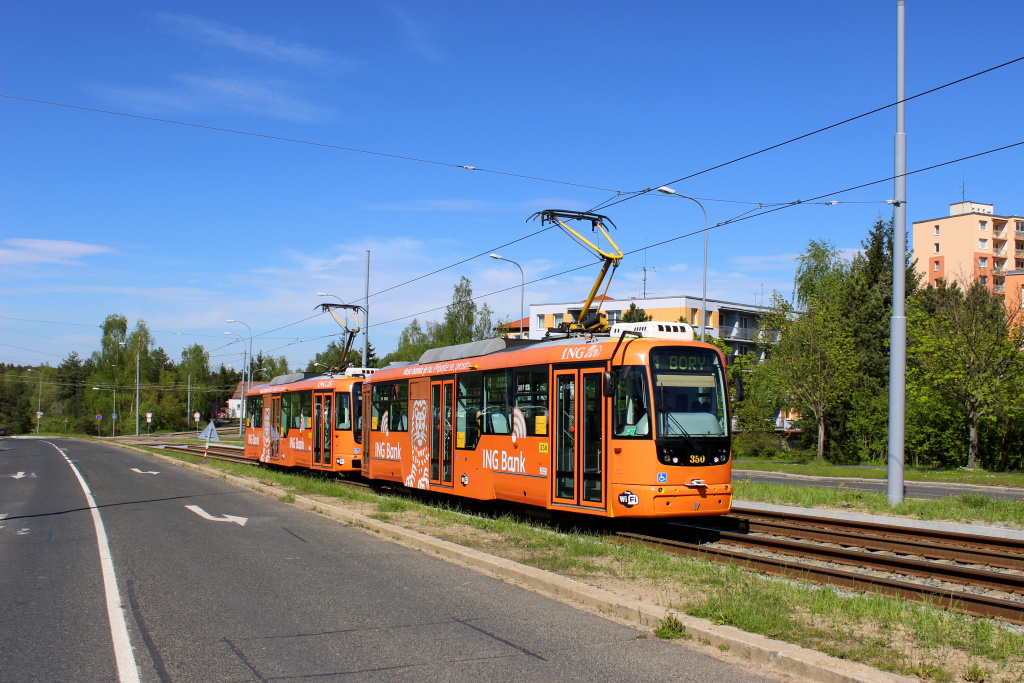 Plzeň, Vario LFR.S # 350; Plzeň, Vario LFR.S # 351