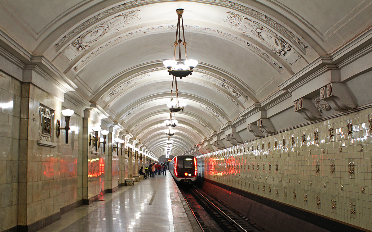 Метро октябрьская москва