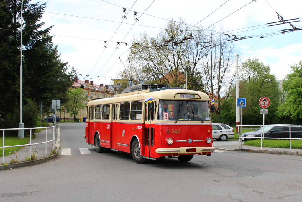 Пльзень, Škoda 9TrHT26 № 323; Марианске-Лазне — Троллейбусы из других городов