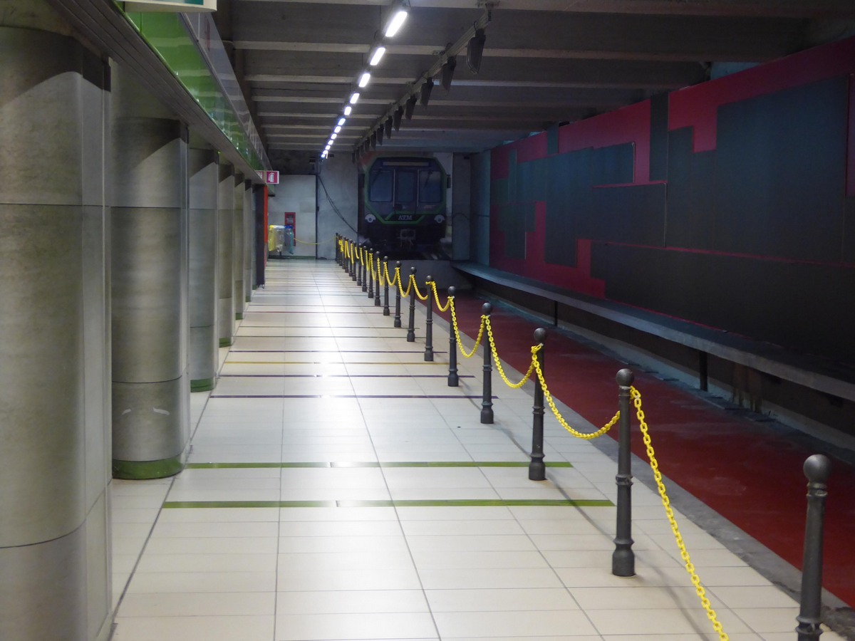Milano — Metro — Linea M2