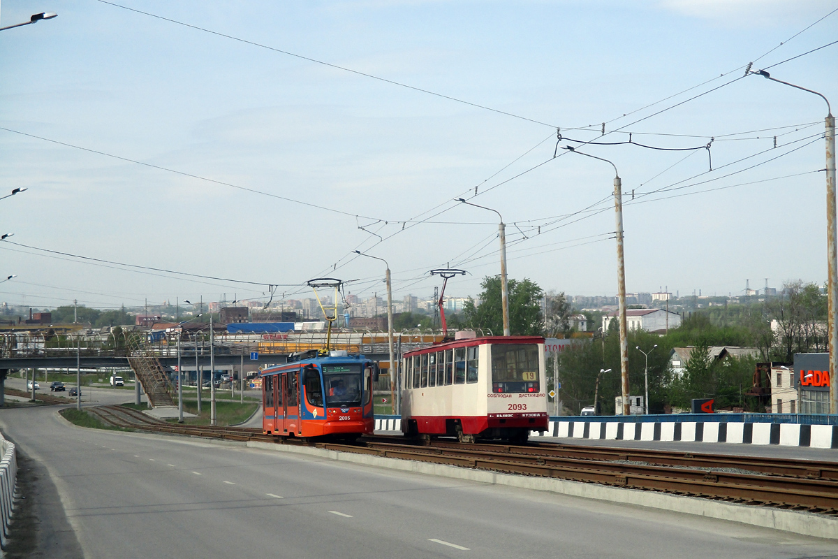 Челябинск, 71-623-02 № 2005; Челябинск, 71-605РМ № 2093