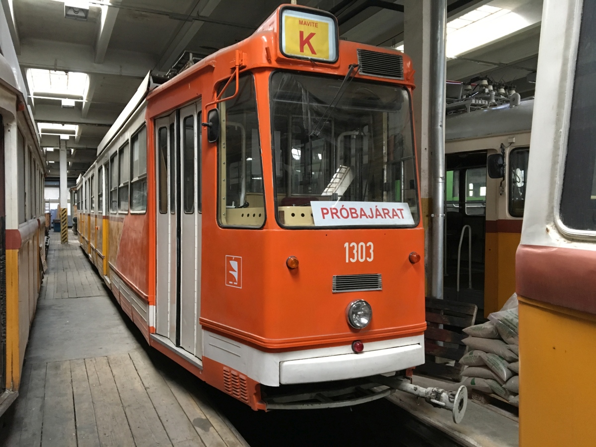 Budapesta, Ganz-Hunslet KCSV5 nr. 1303; Budapesta — Tram depots