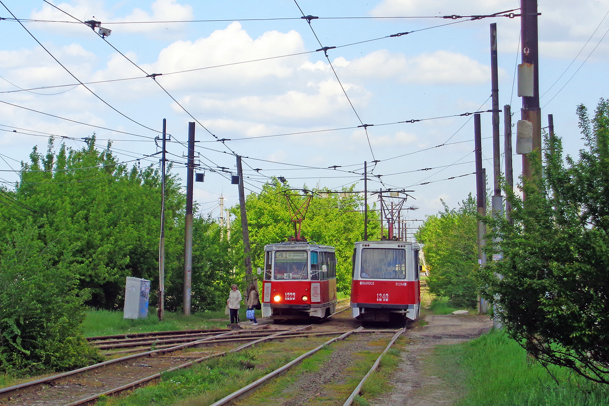 Saratov, 71-605 (KTM-5M3) č. 1223; Saratov, 71-605 (KTM-5M3) č. 1240; Saratov — Tramlines