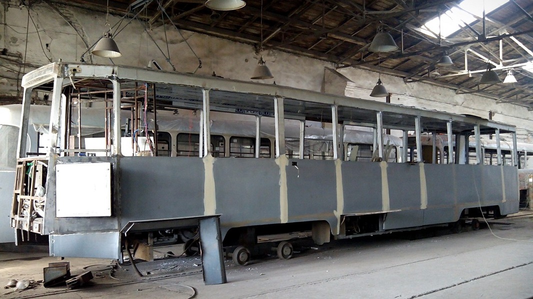 Dnipras, 71-605 (KTM-5M3) nr. 2201