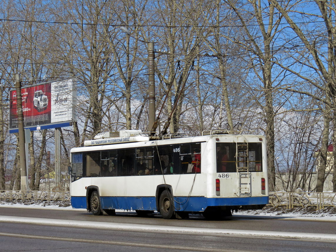 Kirov, BTZ-52764R č. 486