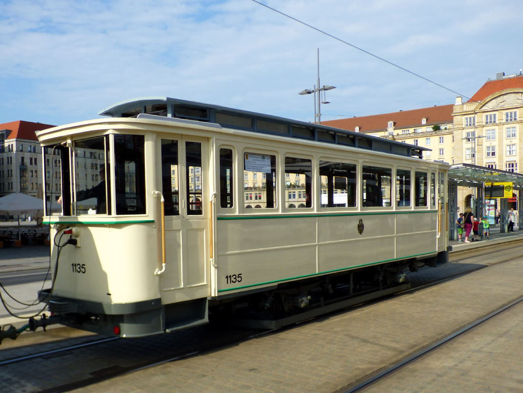 Дрезден, Двухосный прицепной Dresden № 1135 (251 304); Дрезден — 25 лет Трамвайного музея — 50 лет Татры (03.06.2017)
