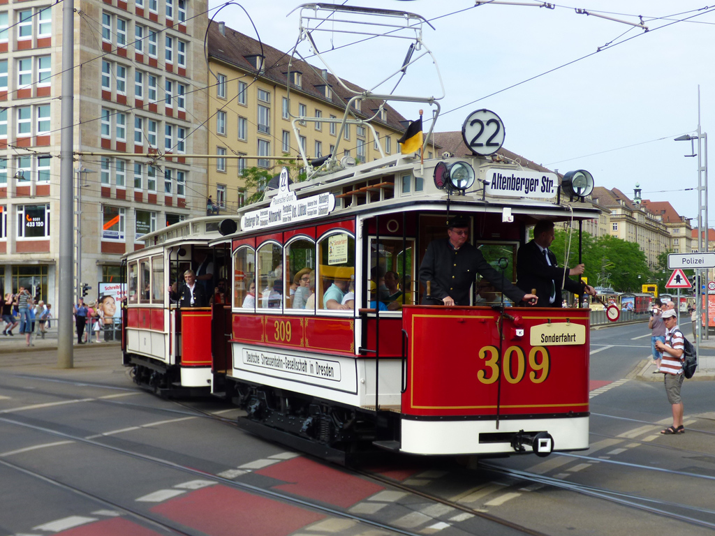 Dresden, Berolina 2-axle motor car № 309 (201 301); Dresden — 25 years of tram museum — 50 years of Tatra (03.06.2017)