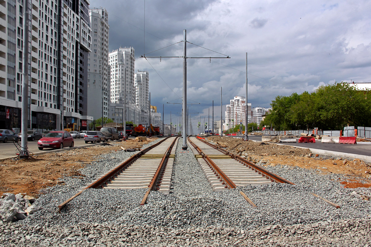 Iekaterinbourg — The construction of a tram line along street Tatishcheva