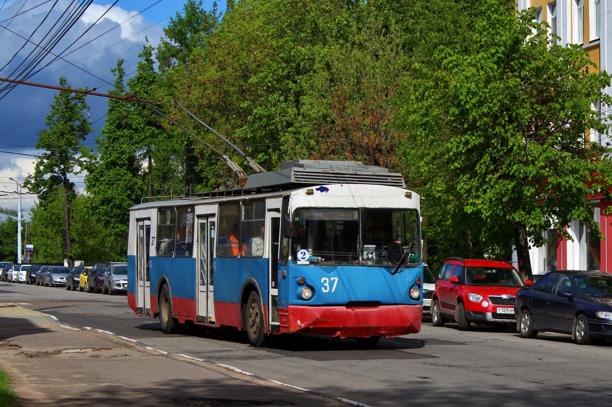Tverė, VZTM-5284 nr. 37; Tverė — Trolleybus lines: Central district