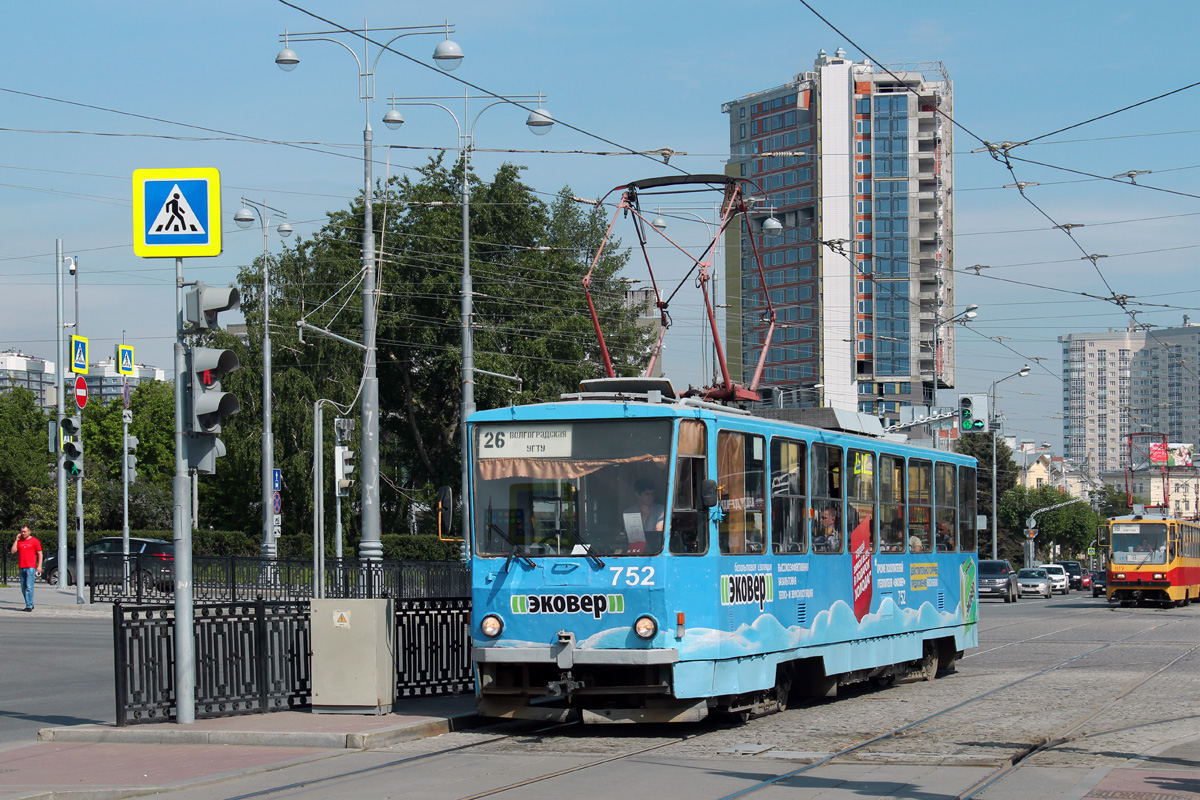 Екатеринбург, Tatra T6B5SU № 752
