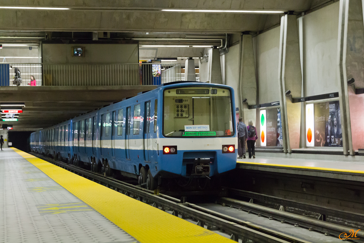 Montreal, Canadian Vickers MR-63 motor car Nr. 81-547; Montreal — Métro de Montréal -> Ligne verte