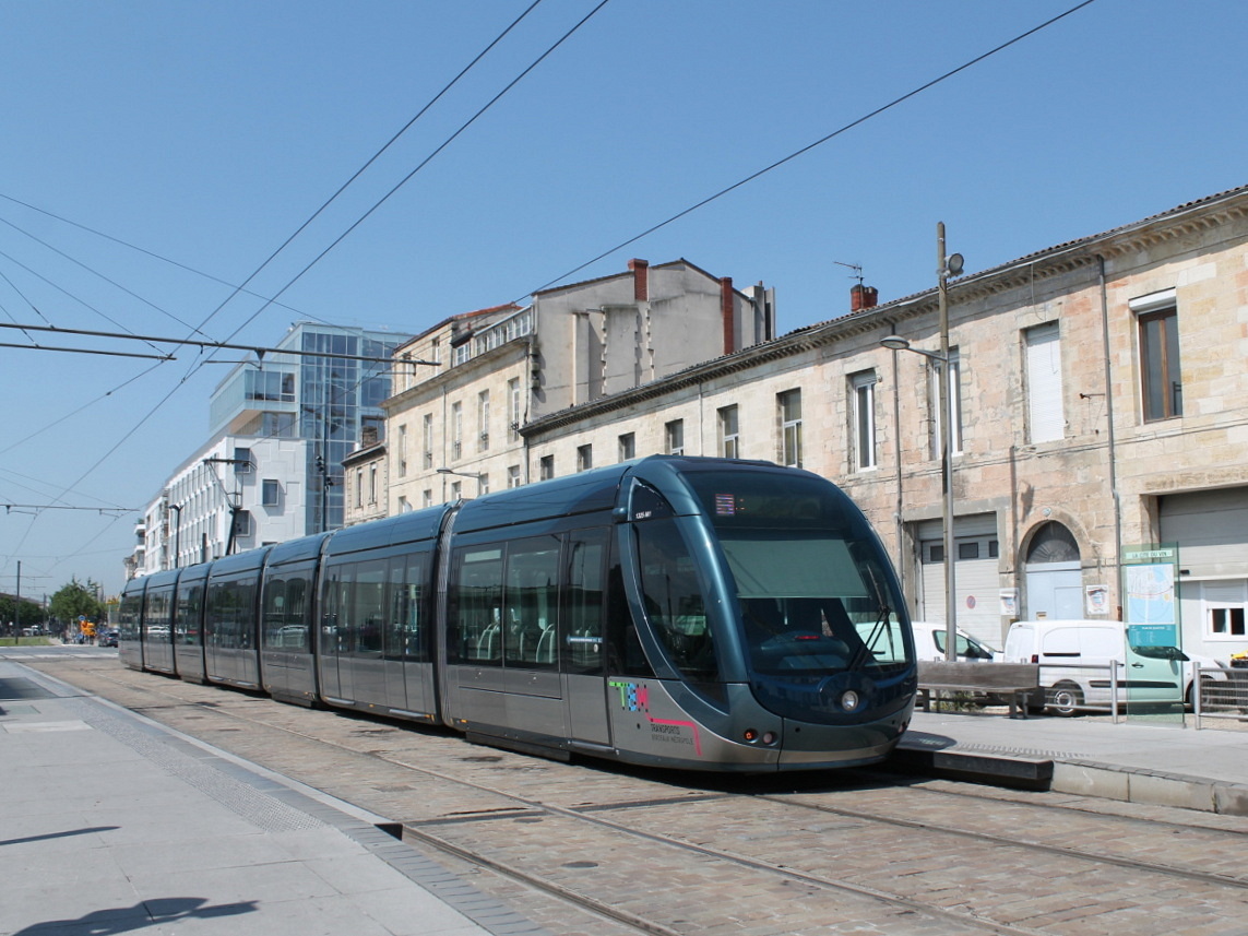 Bordeaux, Alstom Citadis 402 nr. 1325